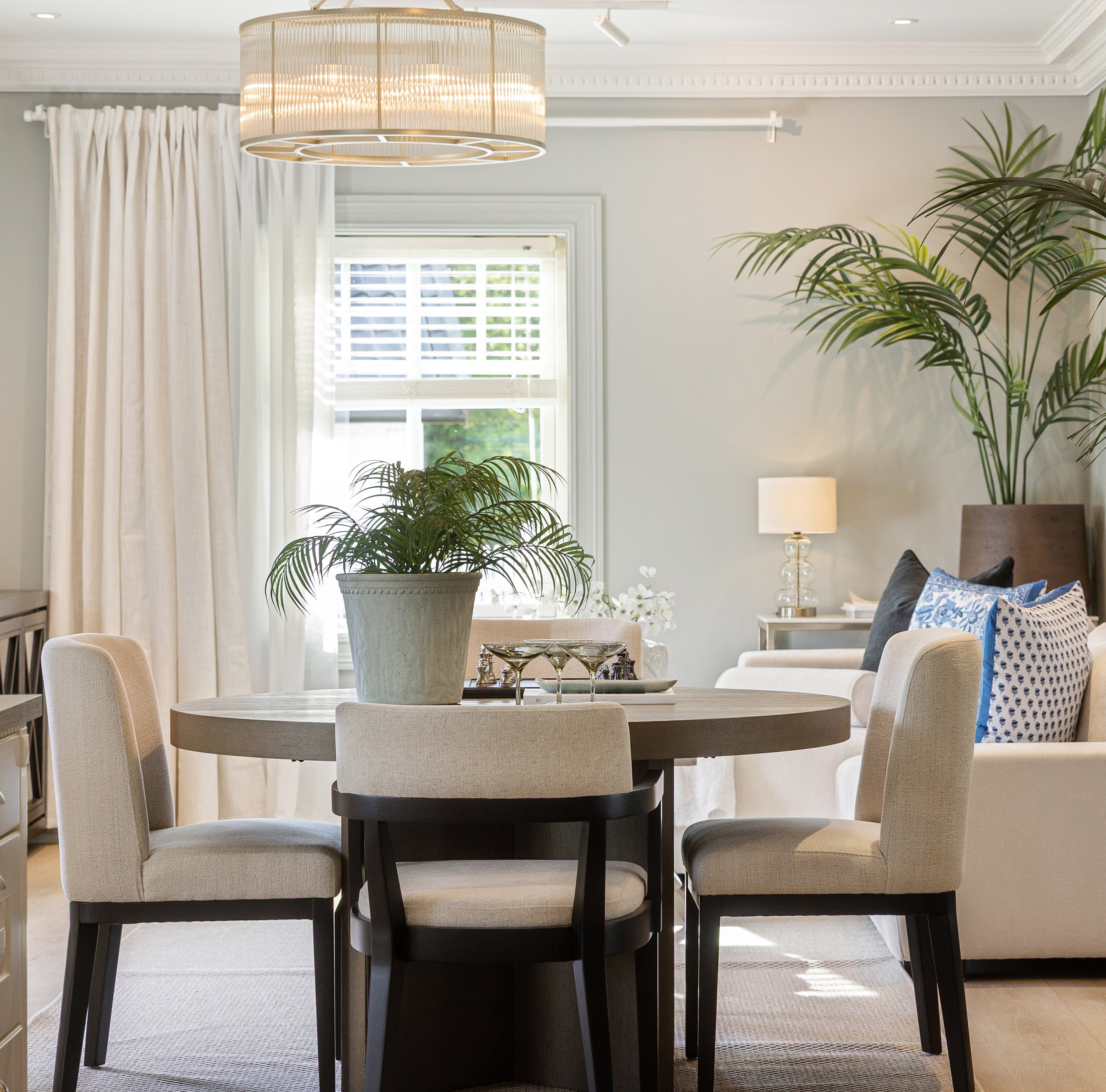 Hampton Spisestol (Sand Chenille)