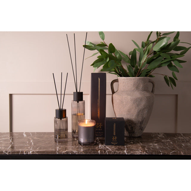 Urban Duftlys Svart Black Forrest  (8*8*11)