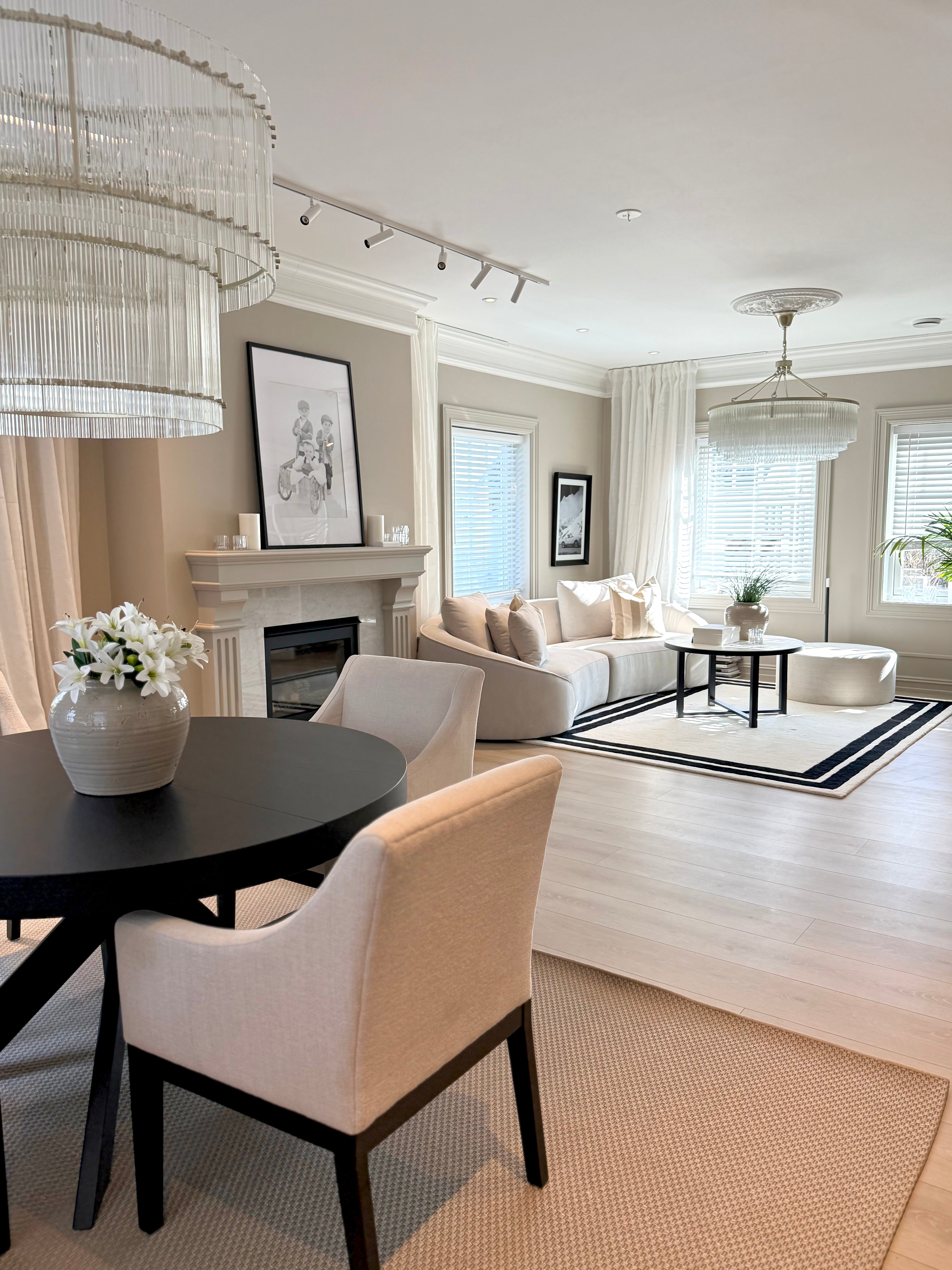 Marbella Lounge Sofa (Frostine Ivory)