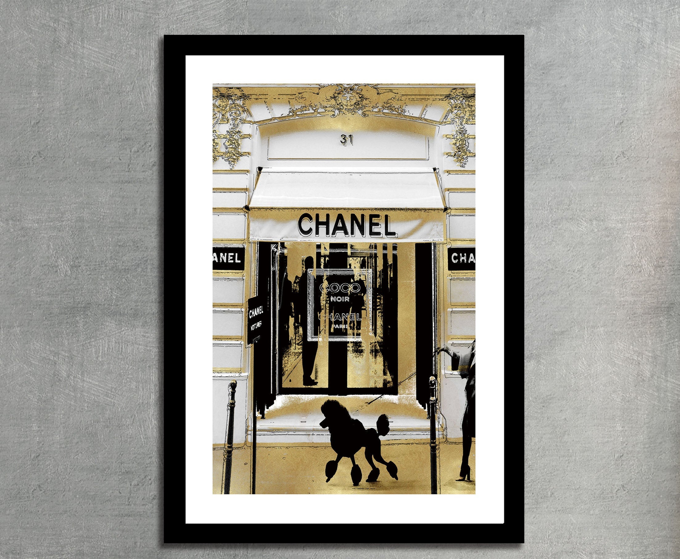 Welcome to the world of Chanel m/ Sort Ramme (103*73)